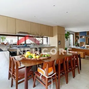 Casa de Condomínio com 3 Quartos à venda, 250m² no Vila Nova Conceição, São Paulo