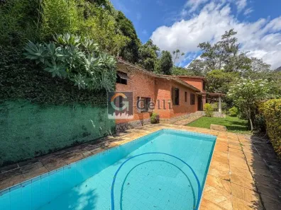 Casa com 5 Quartos à venda, 335m² no Itaipava, Petrópolis