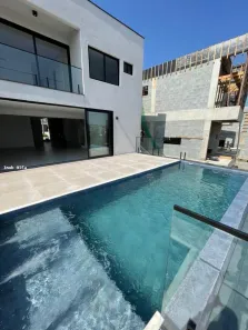 Sobrado com 4 Quartos à venda, 619m² no Jardim do Golf I, Jandira