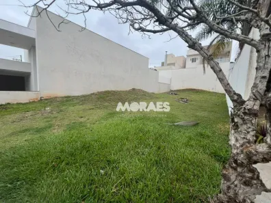 Lote/Terreno à venda, 241m² no Jardim Colonial, Bauru