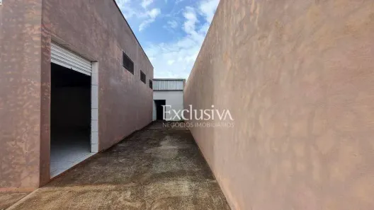 Galpão/Depósito/Armazém para venda ou aluguel, 160m² no Jardim Marissol, Londrina