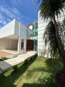 Sobrado com 3 Quartos à venda, 326m² no Anápolis City, Anápolis