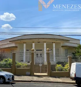 Casa com 4 Quartos à venda, 492m² no Centro, Franca