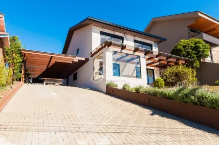 Casa de Condomínio com 4 Quartos à venda, 339m² no São João, Curitiba