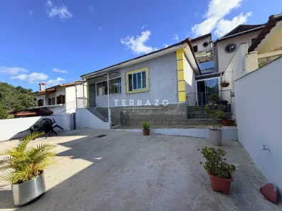 Casa com 3 Quartos para alugar, 150m² no Tijuca, Teresópolis