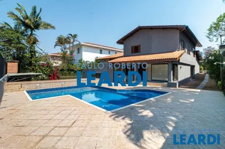 Sobrado com 3 Quartos à venda, 600m² no Vila Sônia, São Paulo