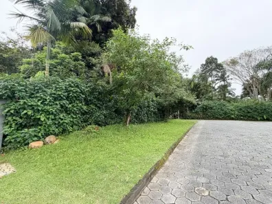 Lote/Terreno à venda, 2518m² no América, Joinville