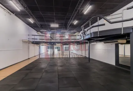 Ponto Comercial para alugar, 671m² no Vila Gomes Cardim, São Paulo