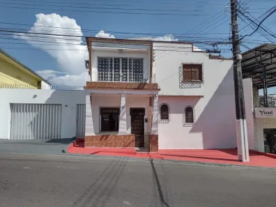 Casa com 7 Quartos à venda, 600m² no Santo Antônio, Manaus