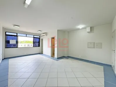Sala Comercial para alugar, 39m² no Zona 04, Maringá