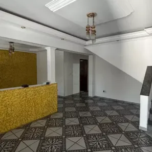 Casa com 5 Quartos para alugar, 374m² no Vila Scarpelli, Santo André