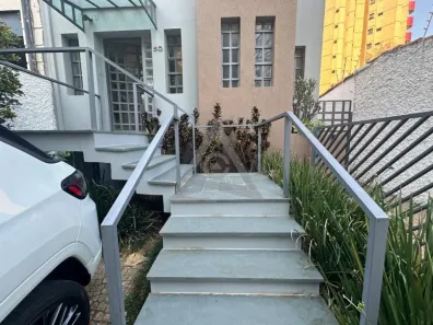 Imóvel Comercial com 4 Quartos à venda, 121m² no Cambuí, Campinas