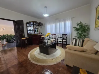Casa com 3 Quartos à venda, 188m² no Vila Santa Izabel, Bauru