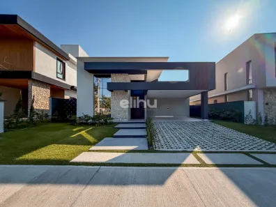 Casa de Condomínio com 4 Quartos à venda, 219m² no Cidade Alpha, Eusébio