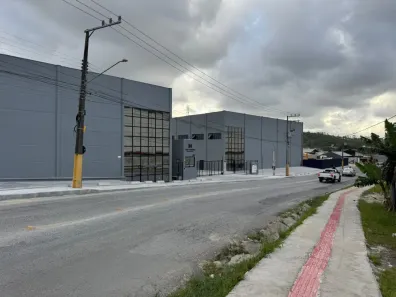Galpão/Depósito/Armazém para alugar, 1230m² no Rio Pequeno, Camboriú
