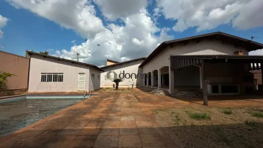 Casa com 4 Quartos à venda, 709m² no Jardim Induberaba, Uberaba