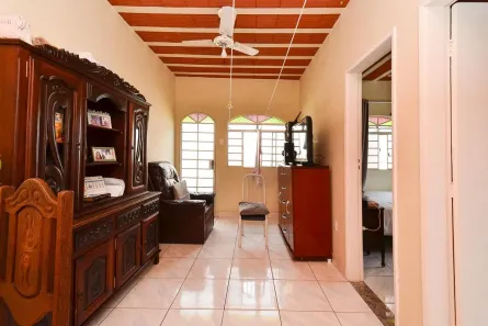 Casa com 7 Quartos à venda, 210m² no Ipiranga, Belo Horizonte