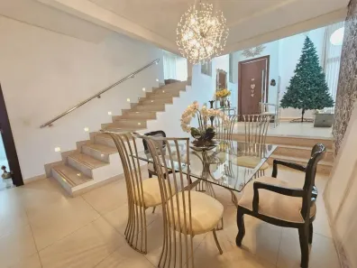 Casa de Condomínio com 5 Quartos à venda, 400m² no Jardim Itália, Cuiabá