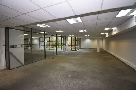 Prédio Comercial para alugar, 2026m² no Santa Efigênia, Belo Horizonte