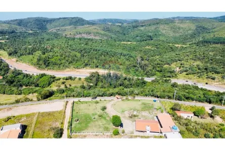 Fazenda/Sítio com 3 Quartos à venda, 300m² no Fazenda Genebra, Alumínio