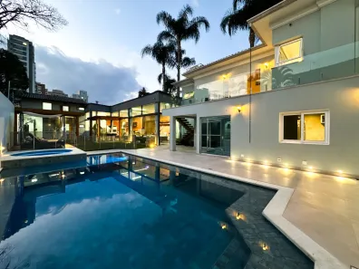 Casa com 5 Quartos à venda, 525m² no Campo Belo, São Paulo