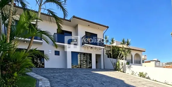 Casa com 5 Quartos para alugar, 233m² no Coloninha, Florianópolis