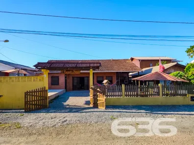 Sobrado com 4 Quartos à venda, 165m² no Barra do Itapocu, Araquari