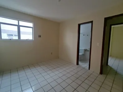 Apartamento com 2 Quartos para alugar, 50m² no Universitário, Campina Grande