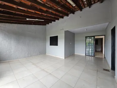 Casa com 5 Quartos à venda, 200m² no Luizote de Freitas, Uberlândia