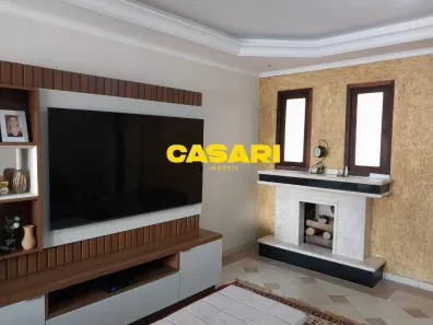 Sobrado com 4 Quartos à venda, 267m² no Montanhão, São Bernardo do Campo