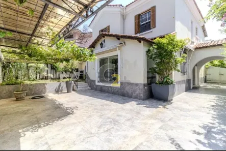 Sobrado com 3 Quartos à venda, 300m² no Pacaembu, São Paulo