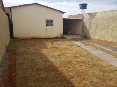 Casa com 2 Quartos à venda, 72m² no Residencial São Bernardo II, Trindade