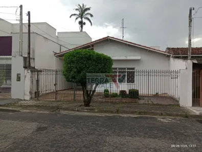 Casa com 3 Quartos para alugar, 115m² no Centro, Lorena