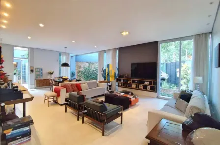 Sobrado com 4 Quartos à venda, 274m² no Vila Mariana, São Paulo