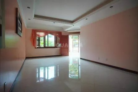 Casa com 4 Quartos para alugar, 370m² no Jardim Itu, Porto Alegre
