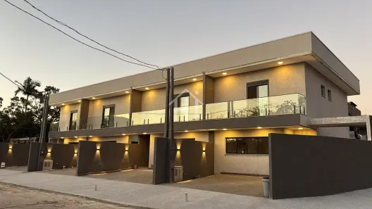 Sobrado com 3 Quartos à venda, 119m² no São Lourenço, Bertioga