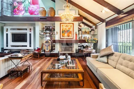 Casa com 3 Quartos à venda, 650m² no Boa Vista, Porto Alegre