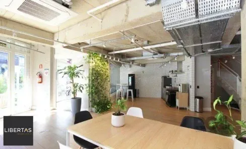 Ponto Comercial para alugar, 189m² no Santa Cecília, Porto Alegre