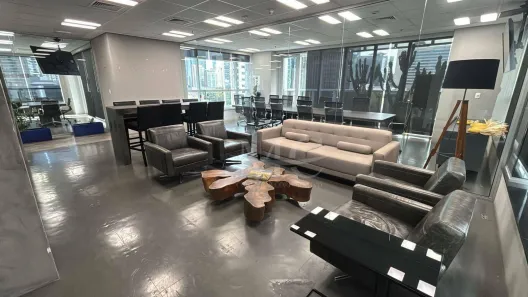 Sala Comercial para alugar, 203m² no Vila Cordeiro, São Paulo