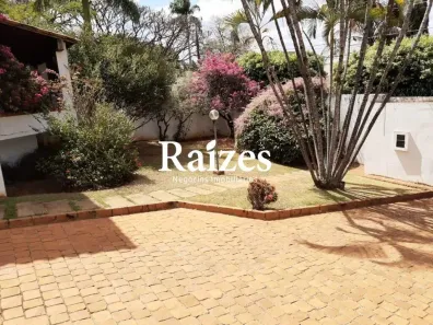 Casa com 3 Quartos à venda, 260m² no Cidade Jardim, Uberlândia