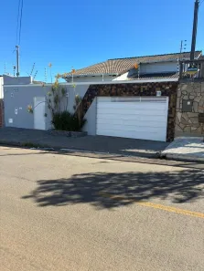 Casa com 5 Quartos à venda, 420m² no Jardim América, Anápolis