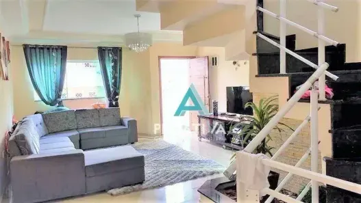 Sobrado com 4 Quartos à venda, 243m² no Parque Jaçatuba, Santo André