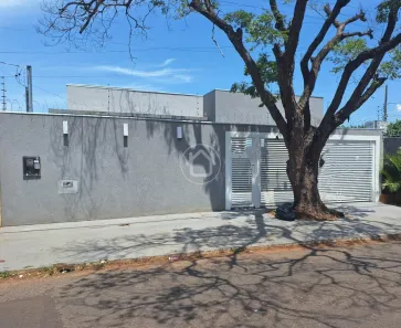 Casa com 3 Quartos à venda, 165m² no Tiradentes, Campo Grande