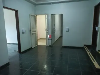Sala Comercial com 5 Quartos para alugar, 200m² no Parque Residencial Laranjeiras, Serra