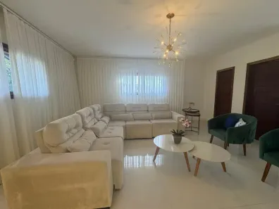 Casa com 4 Quartos à venda, 680m² no Candelária, Natal
