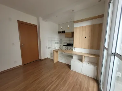 Apartamento com 2 Quartos para alugar, 50m² no Condomínio Residencial Colinas do Paratehy, São José dos Campos