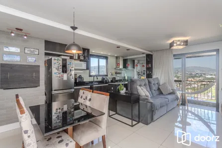 Apartamento com 2 Quartos à venda, 70m² no Jardim Carvalho, Porto Alegre