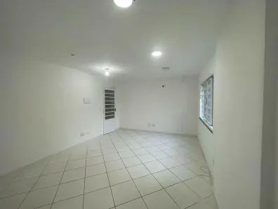 Ponto Comercial para alugar, 23m² no Centro, Itaguaí