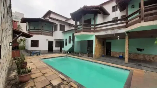 Casa com 4 Quartos à venda, 450m² no Camboinhas, Niterói