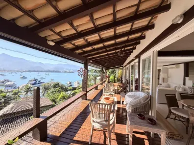 Casa de Condomínio com 4 Quartos à venda, 200m² no Frade (Cunhambebe), Angra dos Reis